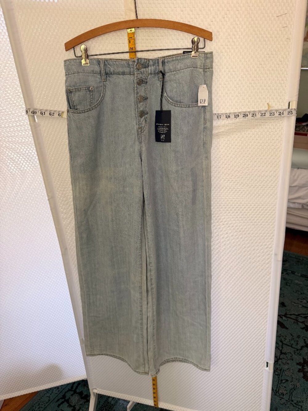 NWT GAP WEARLIGHT LIGHTWEIGHT WIDE LEG JEANS SIZE 29